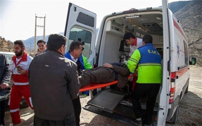 20 تن در واژگونی اتوبوس مسافربری ایلام-مشهد مجروح شدند 20 تن در واژگونی اتوبوس مسافربری ایلام-مشهد مجروح شدند