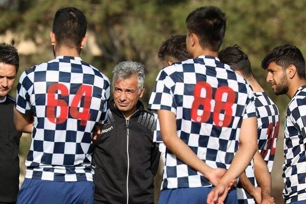 3 امتیاز مهم بازی با آلومینیوم را روی یک اشتباه از دست دادیم 3 امتیاز مهم بازی با آلومینیوم را روی یک اشتباه از دست دادیم