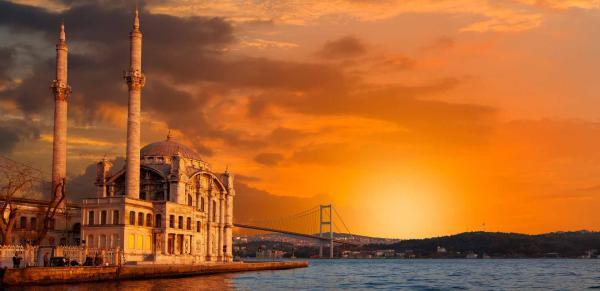 تور استانبول ارزان: گذری مختصر بر جاذبه های شهر زیبای استانبول