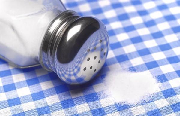 خوردن بیش از حد نمک مرگبار است؛ چطور مصرف نمک را کاهش دهیم